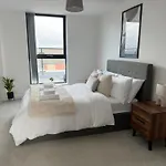 Luxury Minster Penthouse - Free Gym & Parking * יורק
