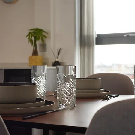 Luxury Minster Penthouse - Free Gym & Parking Appartement *