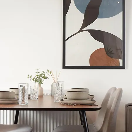 Apartment Luxury Minster Penthouse - Free Gym & Parking *