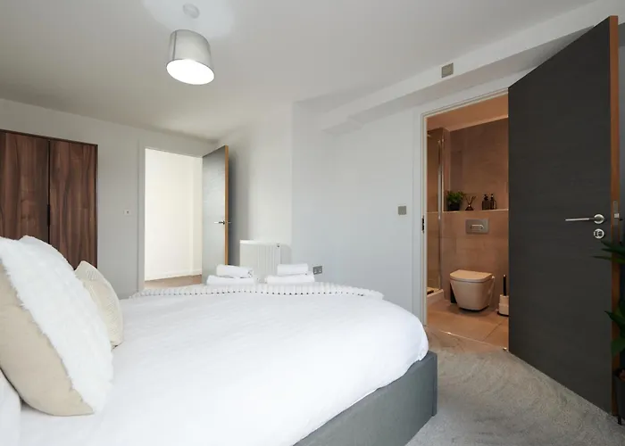 Luxury Minster Penthouse - Free Gym & Parking Appartamento